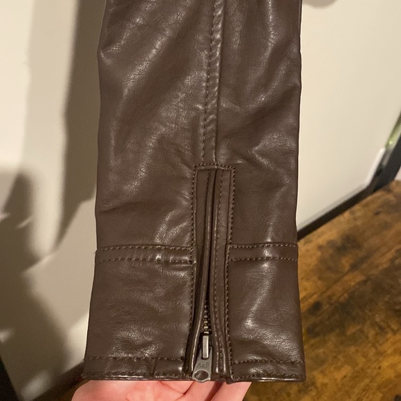 Abercrombie Brown Fax Leather Jacket - Picture 4 of 5